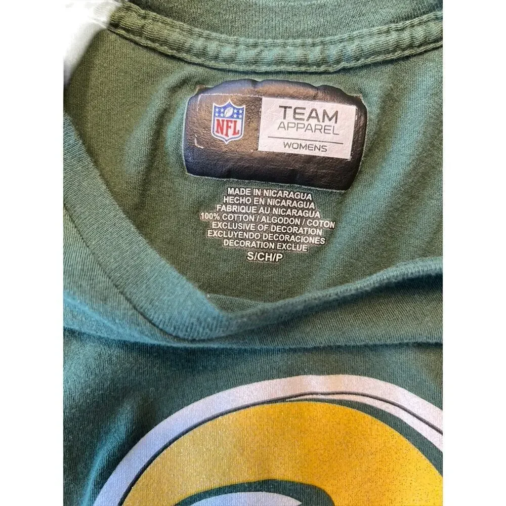 NFL Team Apparel women's S Green Bay Packers T-shirt, green short sleeves